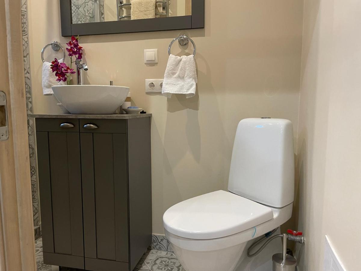 Pristine 1Br Apt In City Center W/ Patio And Parking Ryga Zewnętrze zdjęcie